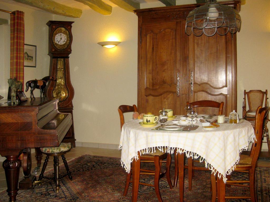 La Butte De Gohier Bed and Breakfast Blaison Exteriör bild
