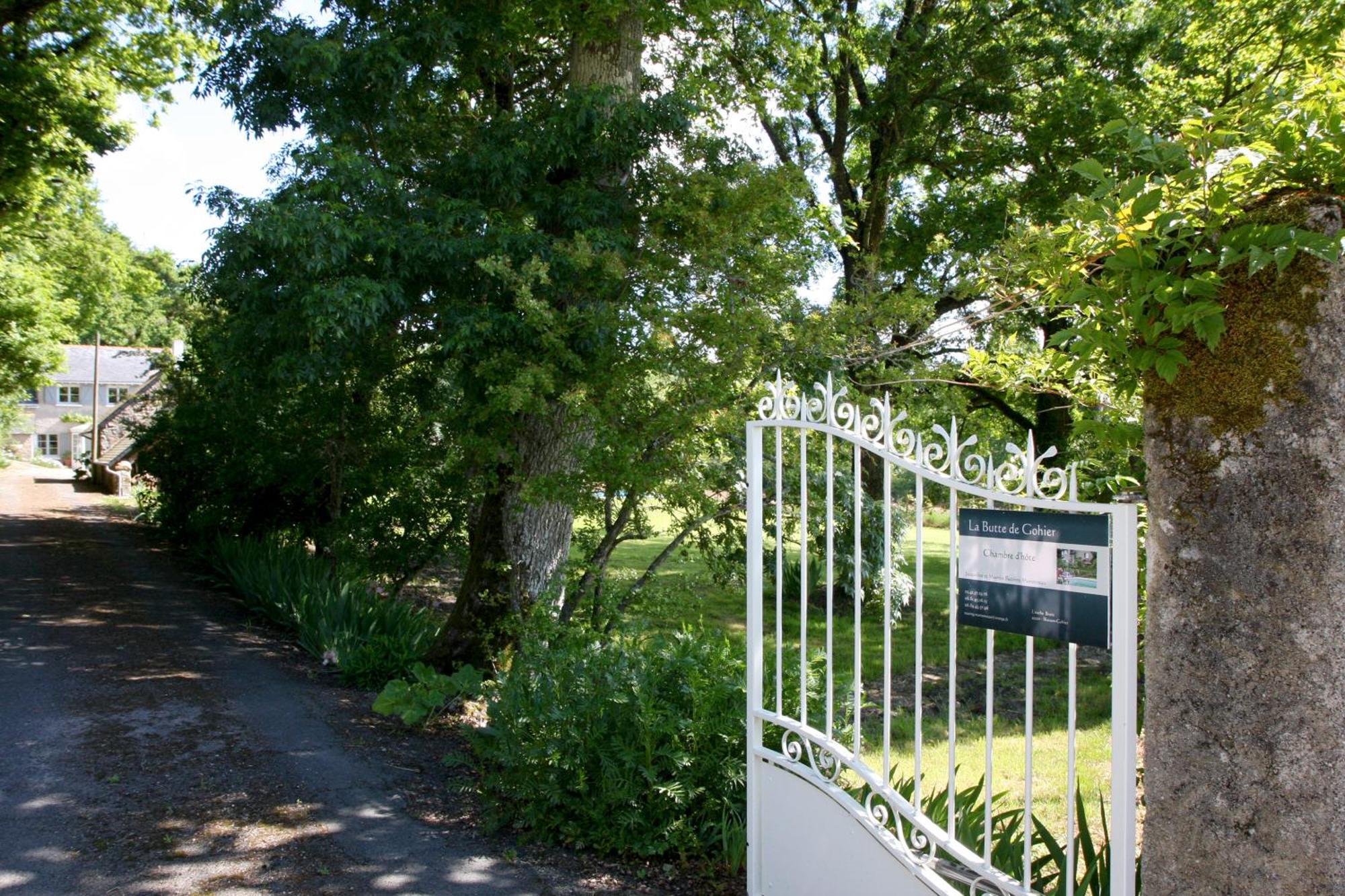 La Butte De Gohier Bed and Breakfast Blaison Exteriör bild