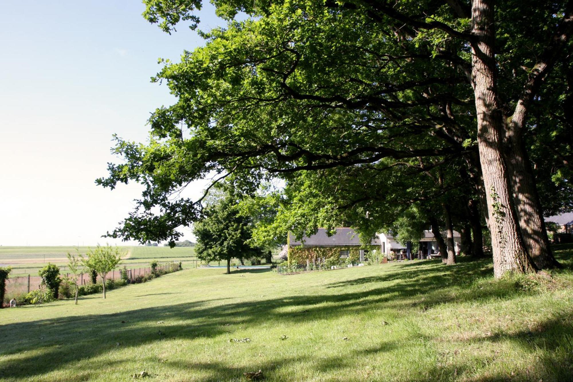 La Butte De Gohier Bed and Breakfast Blaison Exteriör bild