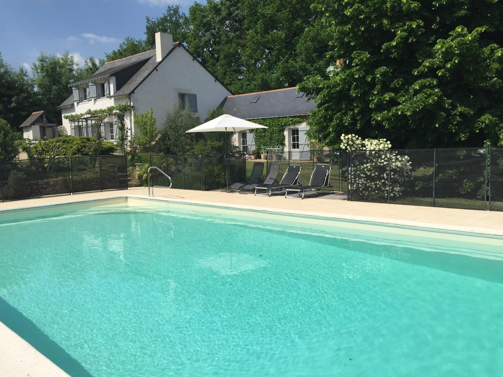 La Butte De Gohier Bed and Breakfast Blaison Exteriör bild